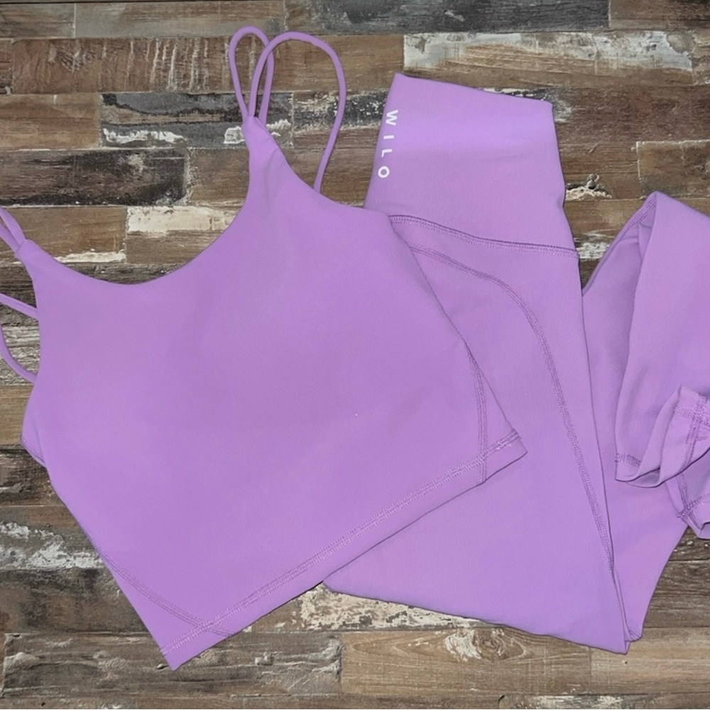 Wilo Women's Purple Leggings and Top Set
